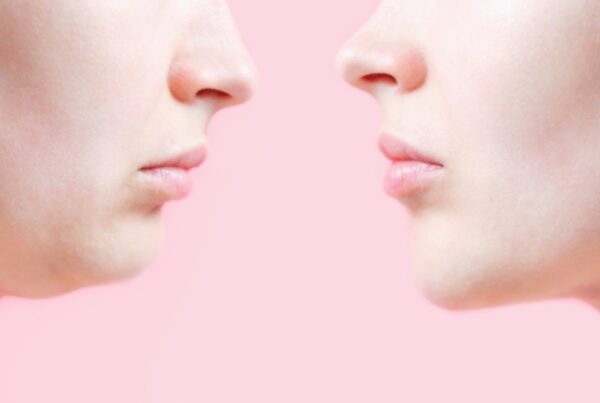 Czy liposukcja laserowa to dobra metoda na drugi podbródek